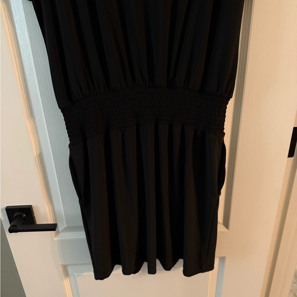 White House Black Market Short Sleeve Smocked Waist Dress W/ Pockets